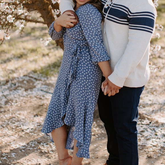 Abercrombie Puff Sleeve Wrap Midi Dress - Picture 3 of 5